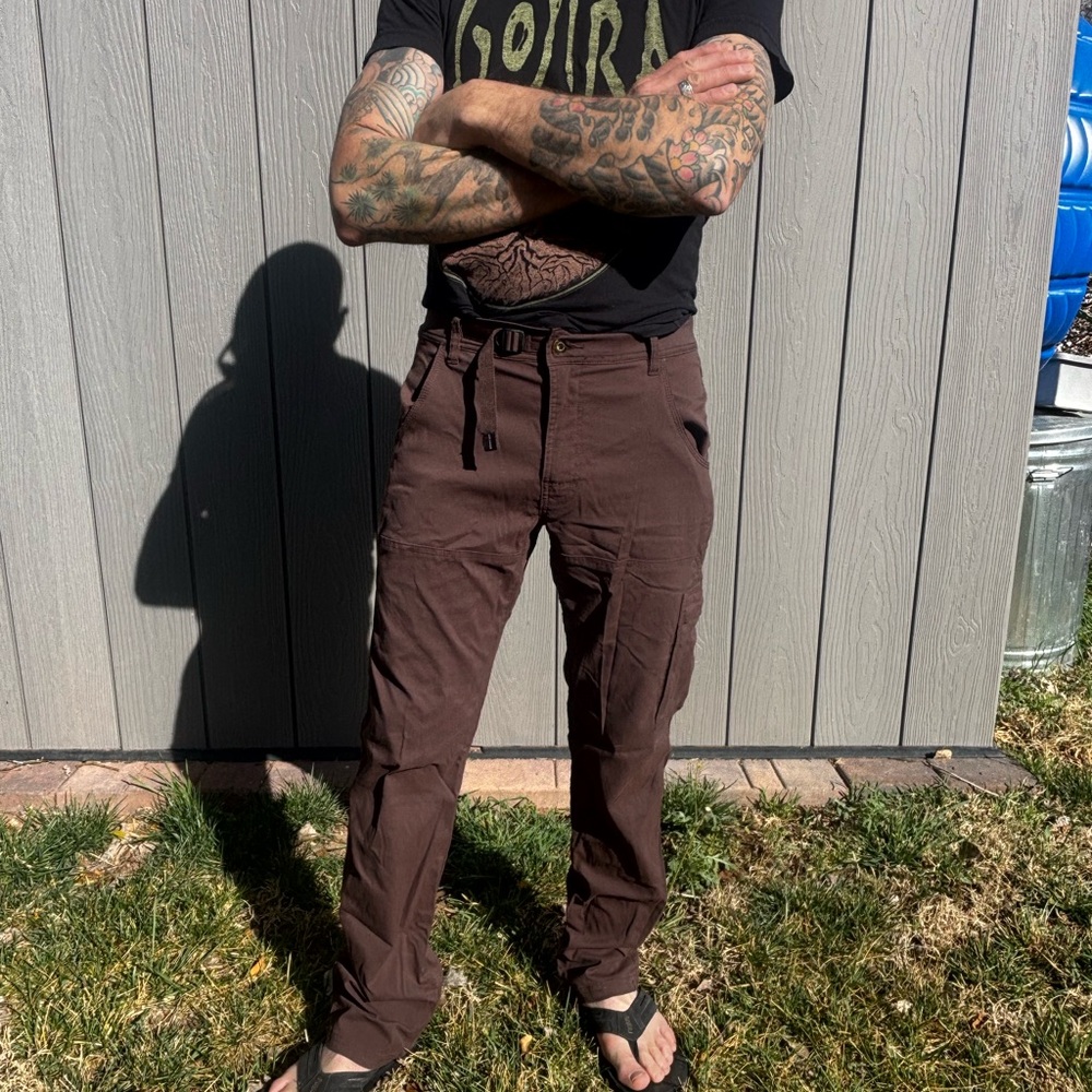 Prana Men's stretch Zion Pants in Brown Size S (30)x 32